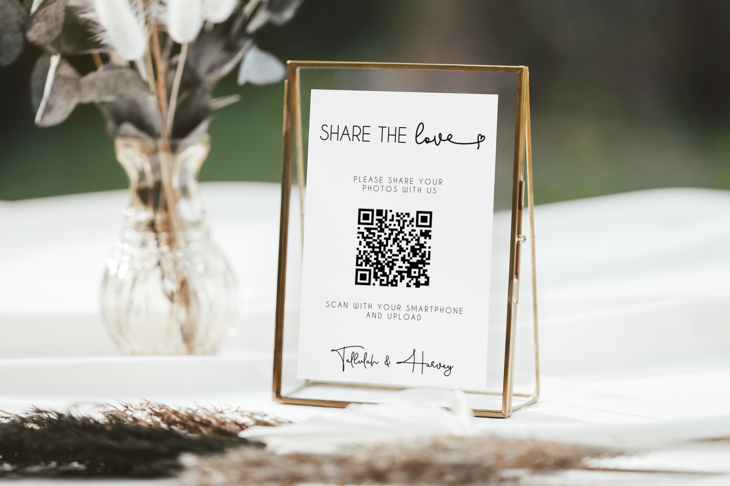 Tallulah Share The Love Photo Sign Template EWP005
